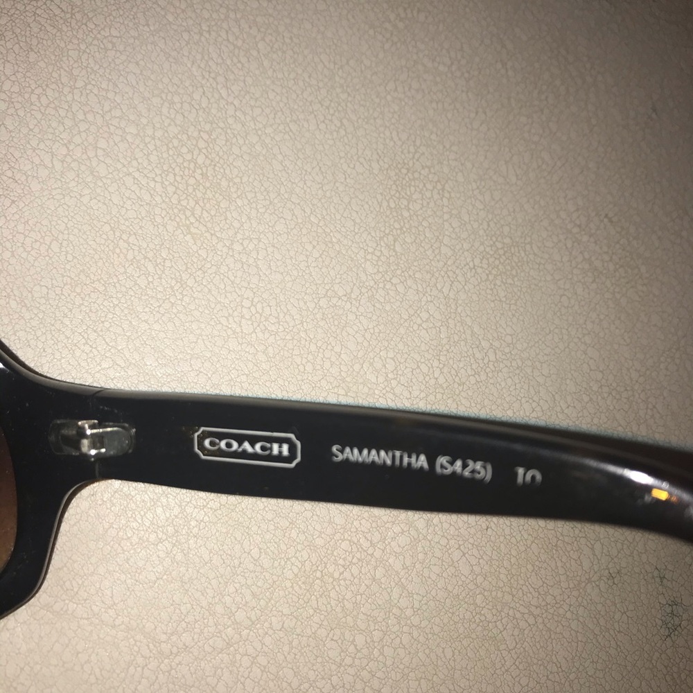 💕 SALE 💕 Coach Sunglasses - Picture 3 of 5